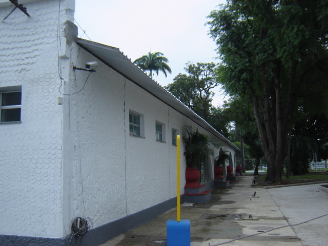 Recuperação, lixamento e pintura da area externa - UNIFFA 4.JPG